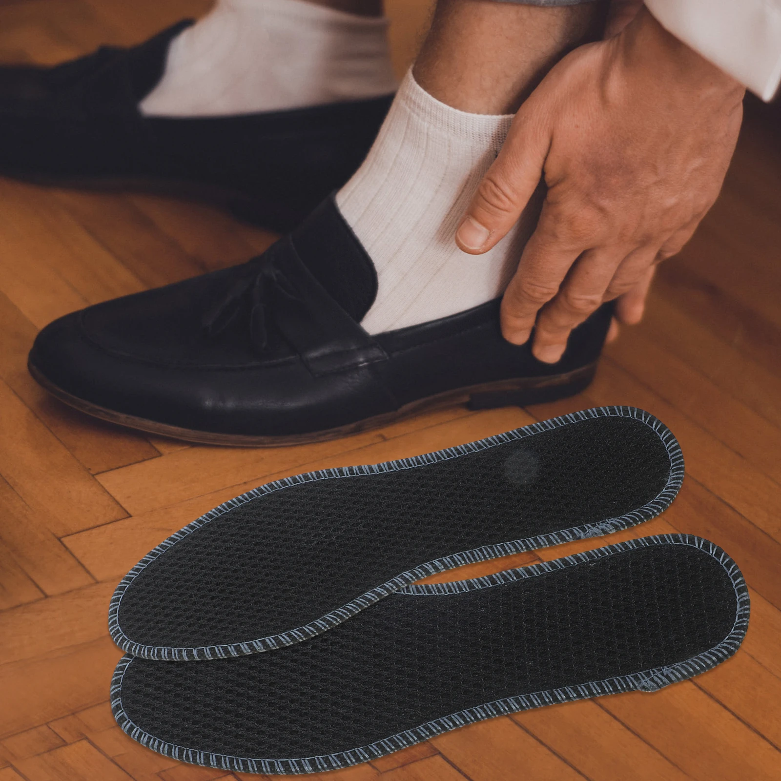 2 Pairs Black Bamboo Charcoal Insoles Foot Care Deodorant Shoe Pads Absorb Sweat Reduces Odor Orthopedic Shoes Accessories
2 Pairs Black Bamboo Charcoal Insoles Foot Care Deodorant Shoe Pads Absorb Sweat Reduces Odor Orthopedic Shoes Accessories