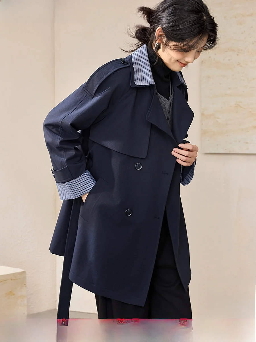 Modern Retro Striped Waist-Cinching Long Coat Double Layer Collar Patchwork Outerwear Korean Sle Loose Fit Polyester Fiber
Modern Retro Striped Waist-Cinching Long Coat Double Layer Collar Patchwork Outerwear Korean Sle Loose Fit Polyester Fiber