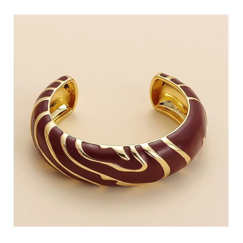 French Stripe ** Niche Light Luxury Premium Enamel Pattern Opening Bracelet Bracelet
French Stripe ** Niche Light Luxury Premium Enamel Pattern Opening Bracelet Bracelet