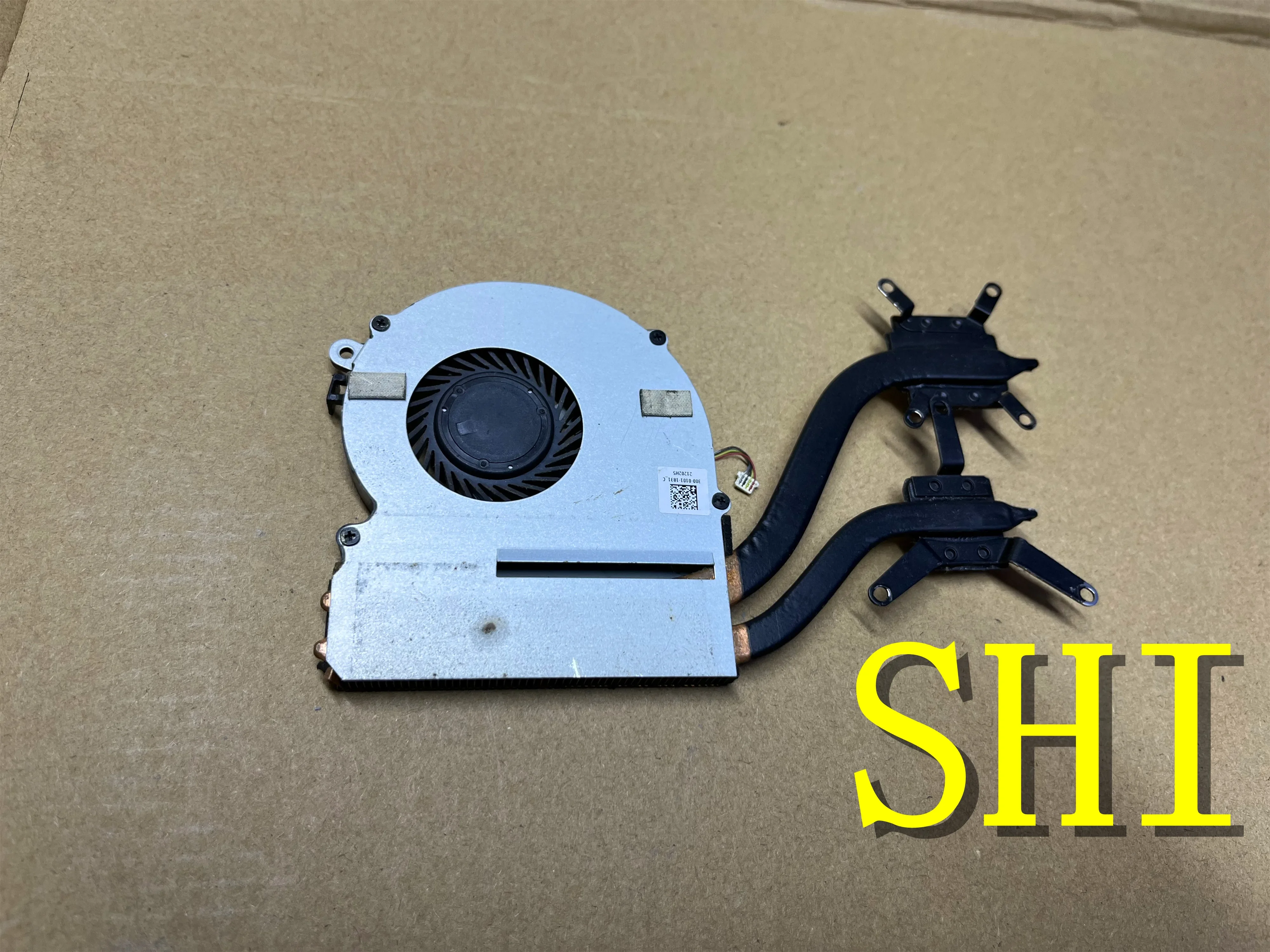 300-0101-1831 Used FOR SONY Laptop Heatsink Kipas Pendingin untuk MBX-237 VPCSA VPCSB VPCSC G70N05NS5MT-57T02 Free Shipping
300-0101-1831 Used FOR SONY Laptop Heatsink Kipas Pendingin untuk MBX-237 VPCSA VPCSB VPCSC G70N05NS5MT-57T02 Free Shipping