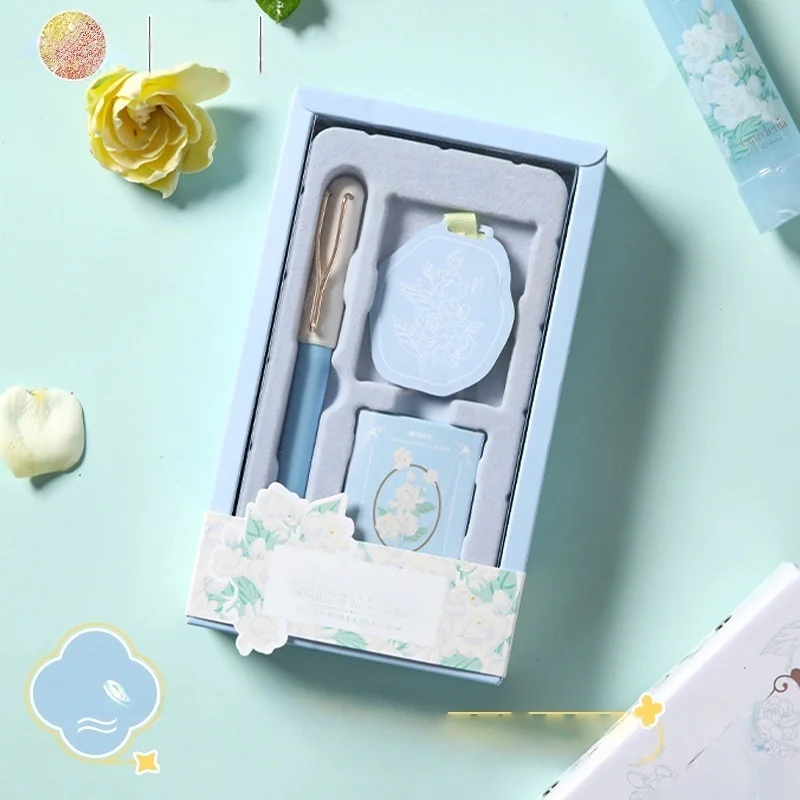 Подарочный набор перьевой ручки Gardenia Blooming со стержнями, черные сменные чернильные картриджи, наконечник EF
Подарочный набор перьевой ручки Gardenia Blooming со стержнями, черные сменные чернильные картриджи, наконечник EF