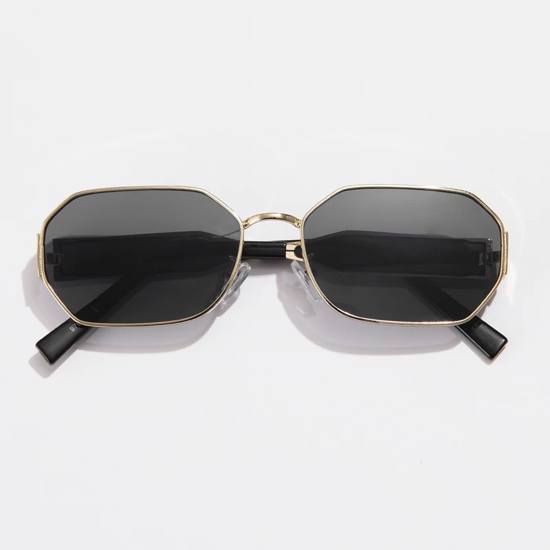 Motorcycle Glasses Fashion Vintage Sunglasses Women Men Brand Designer Retro Metal Rectangle Sun Glasses Driving Eyewear Unisex
Motorcycle Glasses Fashion Vintage Sunglasses Women Men Brand Designer Retro Metal Rectangle Sun Glasses Driving Eyewear Unisex