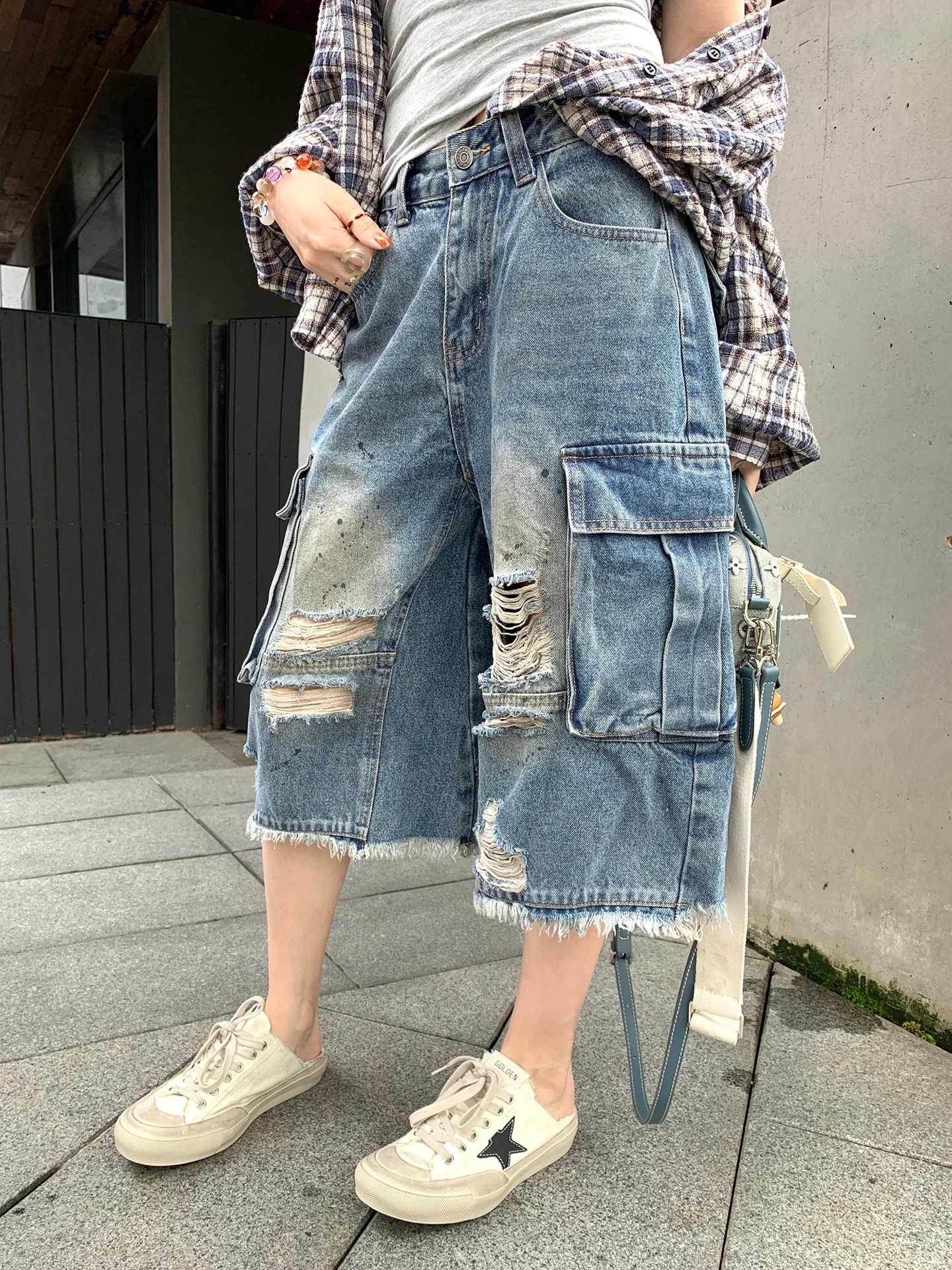 Ana Phora American Style Heavy Duty Washed Ripped Wide Leg Workwear Seven-Foot Jeans Summer New Versatile Mid-Length Pants
Ana Phora American Style Heavy Duty Washed Ripped Wide Leg Workwear Seven-Foot Jeans Summer New Versatile Mid-Length Pants