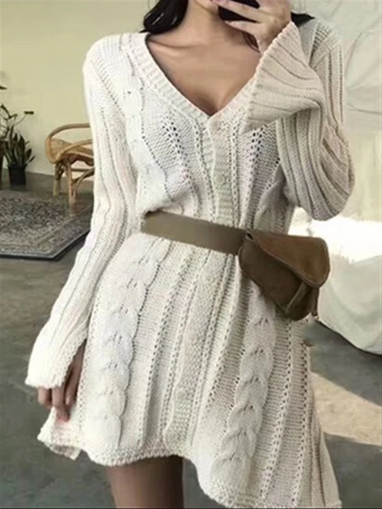 Solid Korean Winter Vintage Knitted 2022 Thick Dresses Woman Clothing Autumn Elegant Single-breasted Sweater Dress Women Warm
Solid Korean Winter Vintage Knitted 2022 Thick Dresses Woman Clothing Autumn Elegant Single-breasted Sweater Dress Women Warm