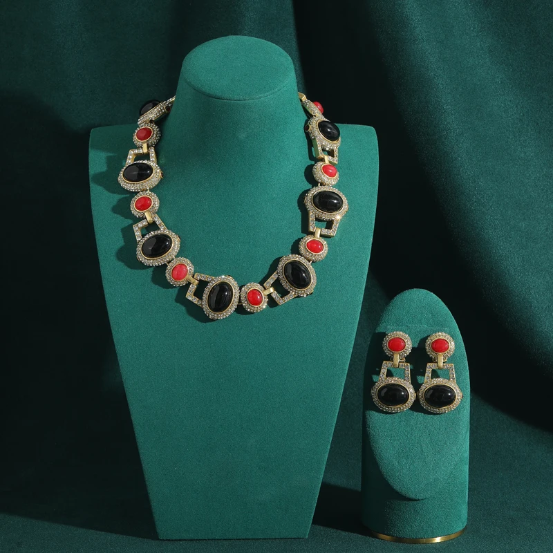 Oval Vintage Red And Black Quality Jewelry Sets Natural Stone Choker Necklace Long Drop Earring Gold Color Design For Women 2026
Oval Vintage Red And Black Quality Jewelry Sets Natural Stone Choker Necklace Long Drop Earring Gold Color Design For Women 2026