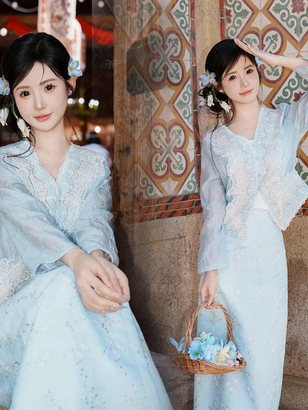 Xishuangbanna Small Girl Studio Traditional Photography Style Dai Ethnic Group New Arrival Photo Shoot Costume Set
Xishuangbanna Small Girl Studio Traditional Photography Style Dai Ethnic Group New Arrival Photo Shoot Costume Set