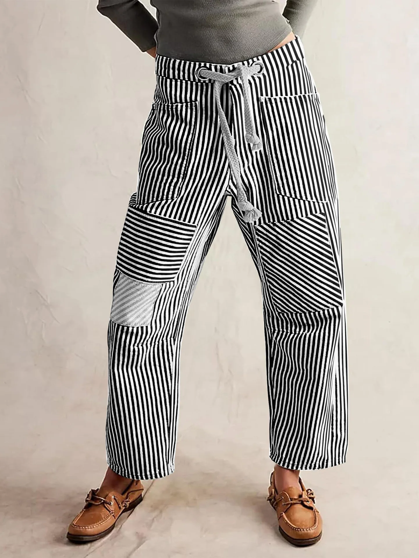 2025 mid-waist fashion commuter casual loose wide-leg striped splicing drawstring adjustable elastic pockets women's jeans
2025 mid-waist fashion commuter casual loose wide-leg striped splicing drawstring adjustable elastic pockets women's jeans