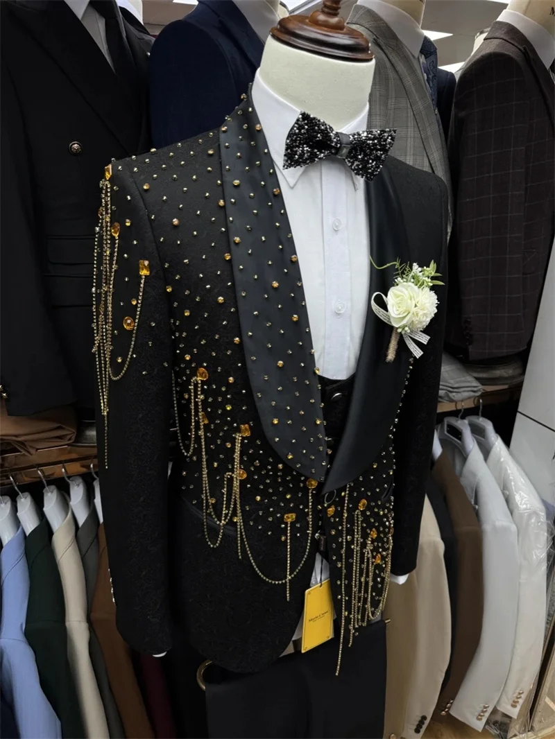 Luxury Black Men Suits Set 2 Pcs Blazer+Pant Trousers Wedding Tuxedo Gold Beading Crystals Formal Office Groom Jacket Coat
Luxury Black Men Suits Set 2 Pcs Blazer+Pant Trousers Wedding Tuxedo Gold Beading Crystals Formal Office Groom Jacket Coat