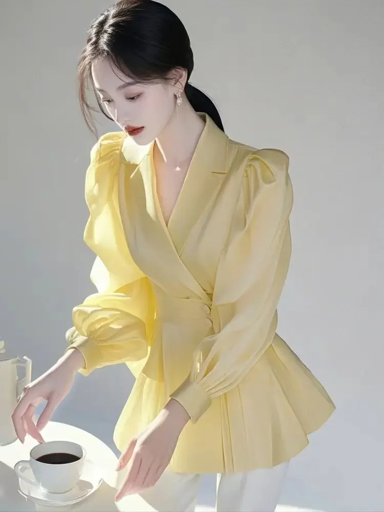 Women High End Fashion Laple Puff Long Sleeve Slim Waist Elegant Yellow Tops Office Lady Blouse New Luxury Temperament Shirt
Women High End Fashion Laple Puff Long Sleeve Slim Waist Elegant Yellow Tops Office Lady Blouse New Luxury Temperament Shirt