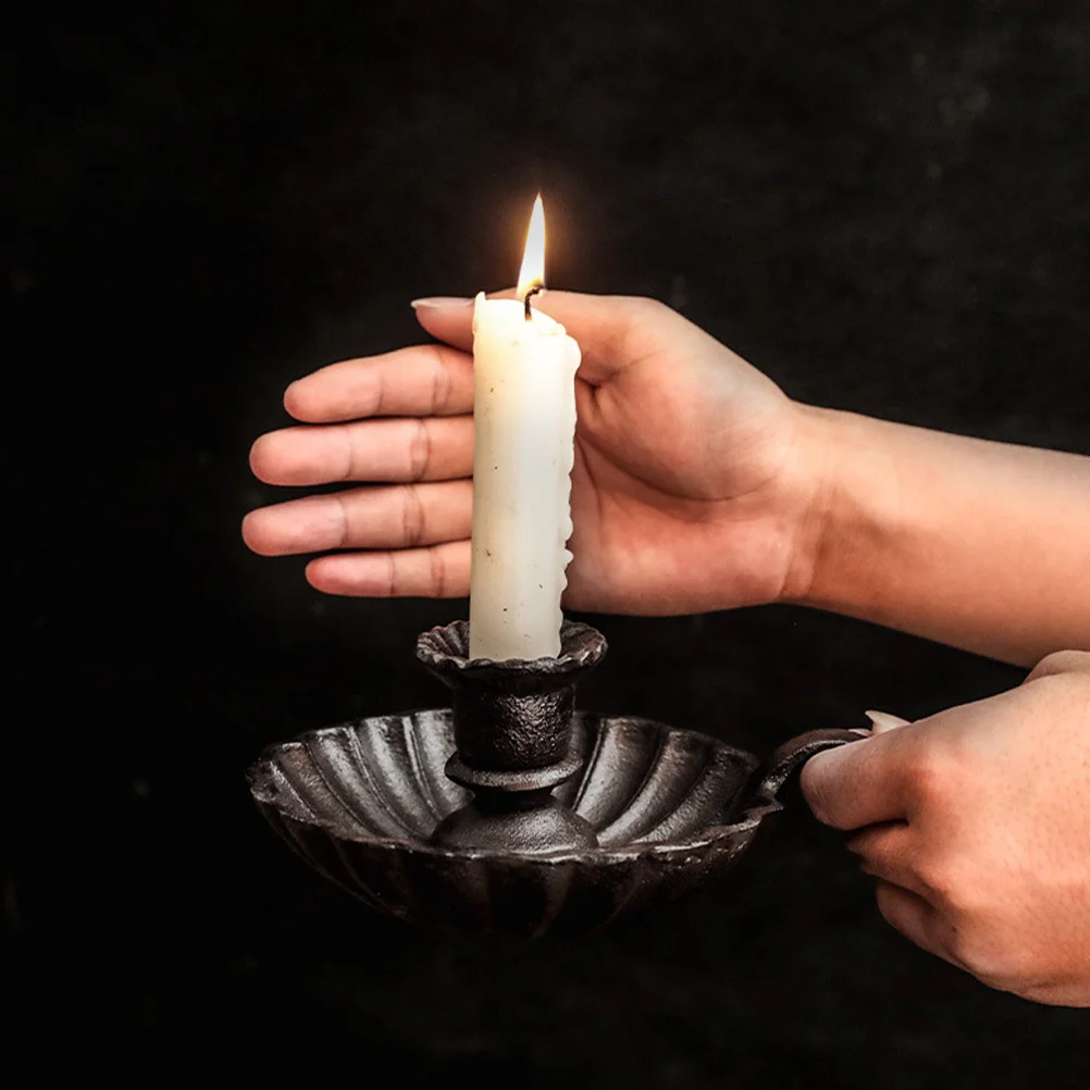 1pcs Iron Art Holder Retro Tabletop Candlestick For Home Decoration Metal Stand Vintage Desktop Holder
1pcs Iron Art Holder Retro Tabletop Candlestick For Home Decoration Metal Stand Vintage Desktop Holder