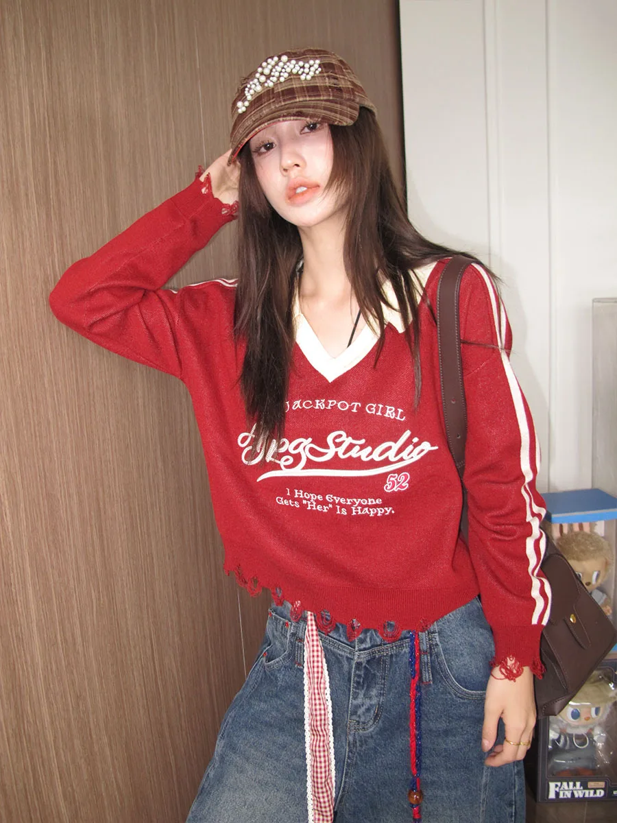 Женский свитер Zhou Tong V-ne Knitted 2025: Новинка, ретро-стиль, цветные блоки, свободный крой, теплый, осенний, с длинными рукавами, из смесового полиэстера
Женский свитер Zhou Tong V-ne Knitted 2025: Новинка, ретро-стиль, цветные блоки, свободный крой, теплый, осенний, с длинными рукавами, из смесового полиэстера