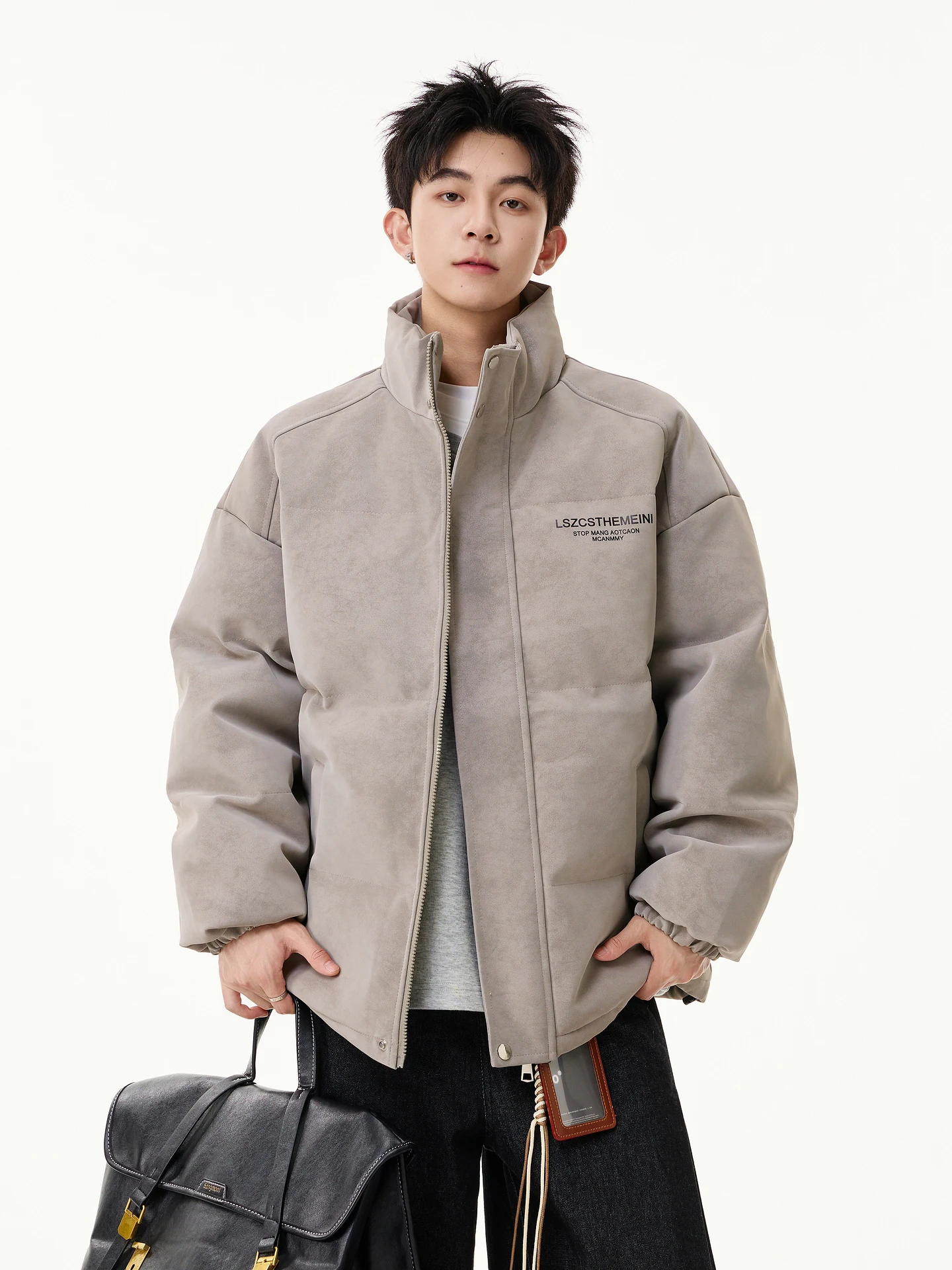 Утепленная мужская куртка из искусственной кожи с воротником-стойкой, на молнии, с длинными рукавами, теплая, универсальная, повседневная, цветная
Утепленная мужская куртка из искусственной кожи с воротником-стойкой, на молнии, с длинными рукавами, теплая, универсальная, повседневная, цветная