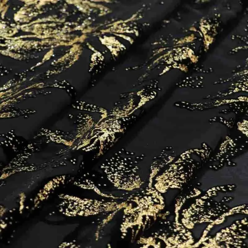 High-quality women's clothing fabric for cheongsam made of woven velvet printed embossed gold-embossed viscose and
High-quality women's clothing fabric for cheongsam made of woven velvet printed embossed gold-embossed viscose and