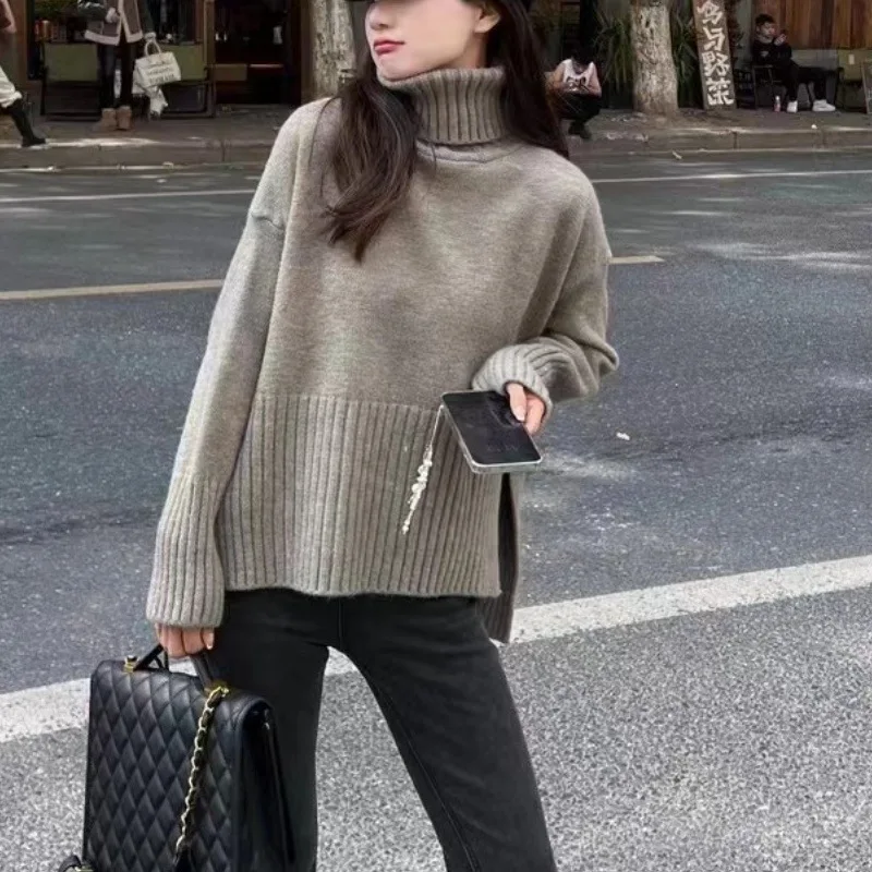 Women's Knitted Top Cashmere High Collar Split Sweater Women's 2024 Autumn and Winter New Lazy Style Loose Fashion
Women's Knitted Top Cashmere High Collar Split Sweater Women's 2024 Autumn and Winter New Lazy Style Loose Fashion