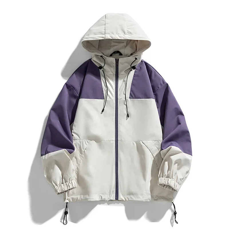2023 Spring and Autumn Unisex Style Jackets for Men's Korean Edition Loose Shoulder Drop Colored Spliced Rushsuit Hooded Jackets
2023 Spring and Autumn Unisex Style Jackets for Men's Korean Edition Loose Shoulder Drop Colored Spliced Rushsuit Hooded Jackets