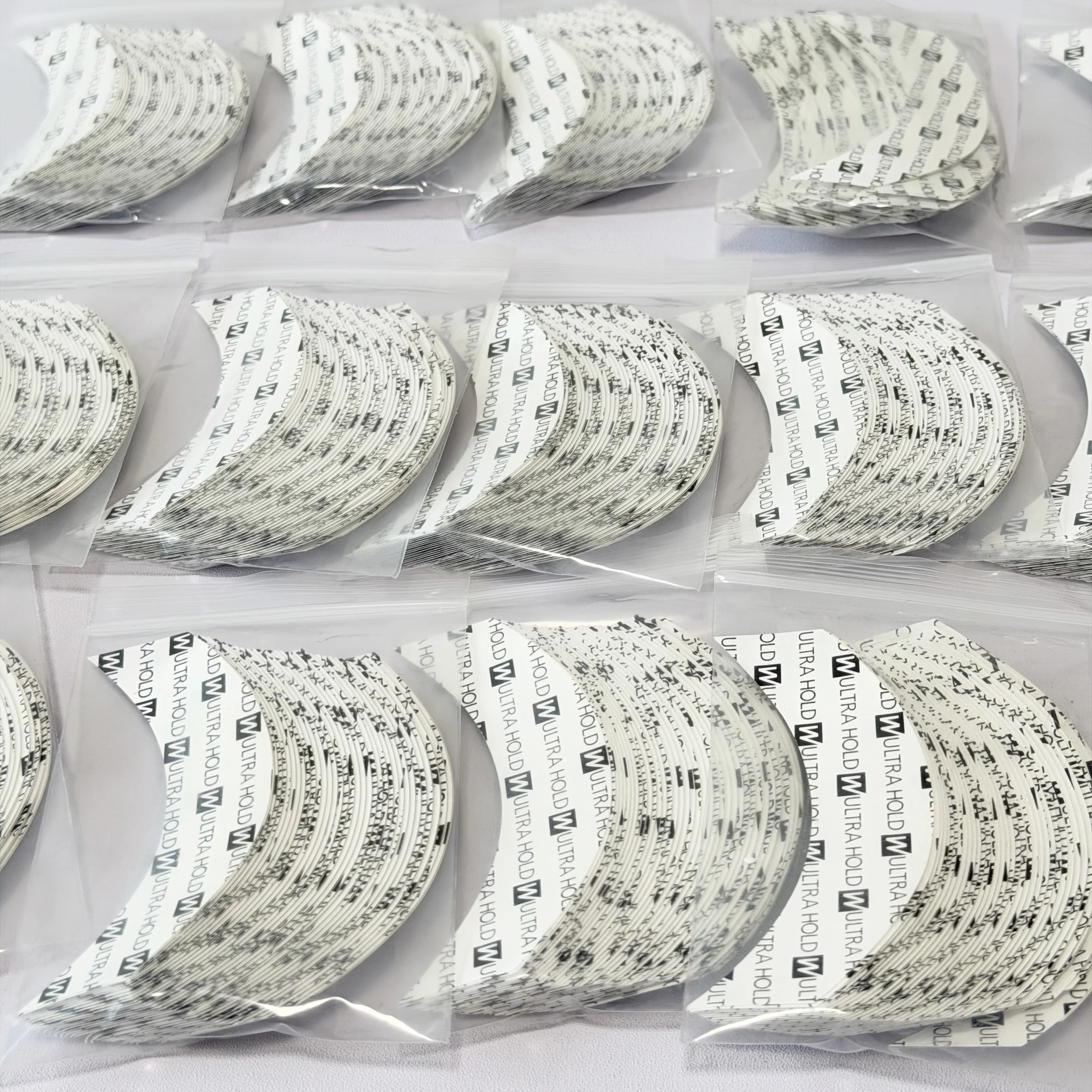 36pcs/72pcs Ultra Hold Wig Tape Waterproof Double Sided Adhesive Tape for Lace Front Wigs Toupee
36pcs/72pcs Ultra Hold Wig Tape Waterproof Double Sided Adhesive Tape for Lace Front Wigs Toupee