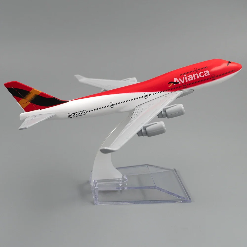 Масштаб 1/400, самолет из сплава Boeing 747 Colombia Avianca Airlines, 16 см, самолет из сплава B747, модель игрушки, детская подарочная коллекция
Масштаб 1/400, самолет из сплава Boeing 747 Colombia Avianca Airlines, 16 см, самолет из сплава B747, модель игрушки, детская подарочная коллекция
