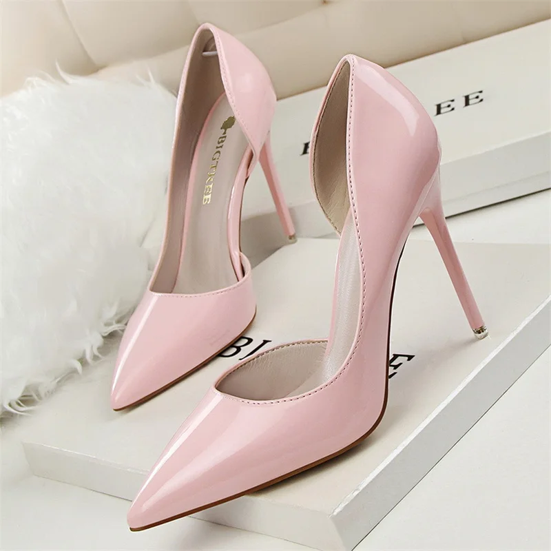 Shoes 12 colors Patent Leather Woman Pumps Pointed Stiletto Fashion Women Work Shoes Sexy Cut-Outs High Heel Shoe Ladies Party 5
Shoes 12 colors Patent Leather Woman Pumps Pointed Stiletto Fashion Women Work Shoes Sexy Cut-Outs High Heel Shoe Ladies Party 5