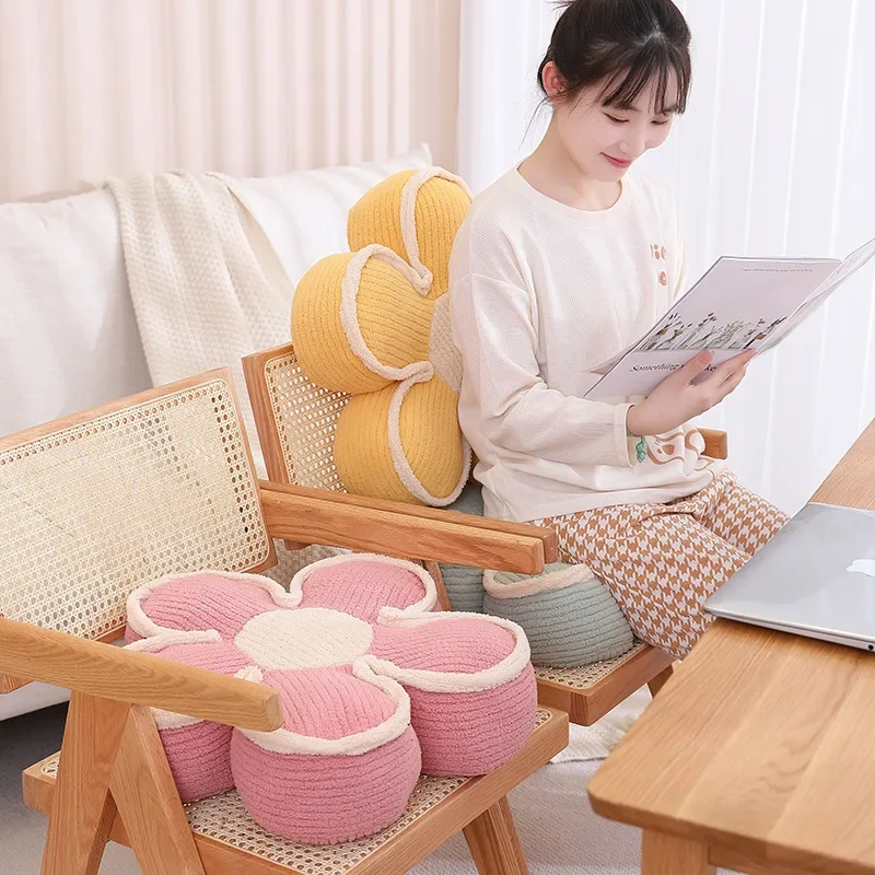 50x15CM/65x19CM Creative New Multi-color Plush Flower Throw Pillow Large Petal Sofa Cushion Floor Cushion Chair Cushion
50x15CM/65x19CM Creative New Multi-color Plush Flower Throw Pillow Large Petal Sofa Cushion Floor Cushion Chair Cushion