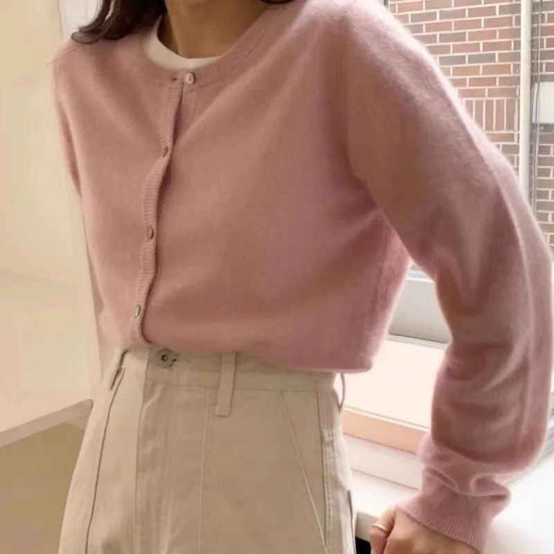 Simple Short Style Knit Cardigan Autumn Winter Women 2023 New Round Neck Solid Color Texture Sweater Coat Fashion Inside Top Pop
Simple Short Style Knit Cardigan Autumn Winter Women 2023 New Round Neck Solid Color Texture Sweater Coat Fashion Inside Top Pop