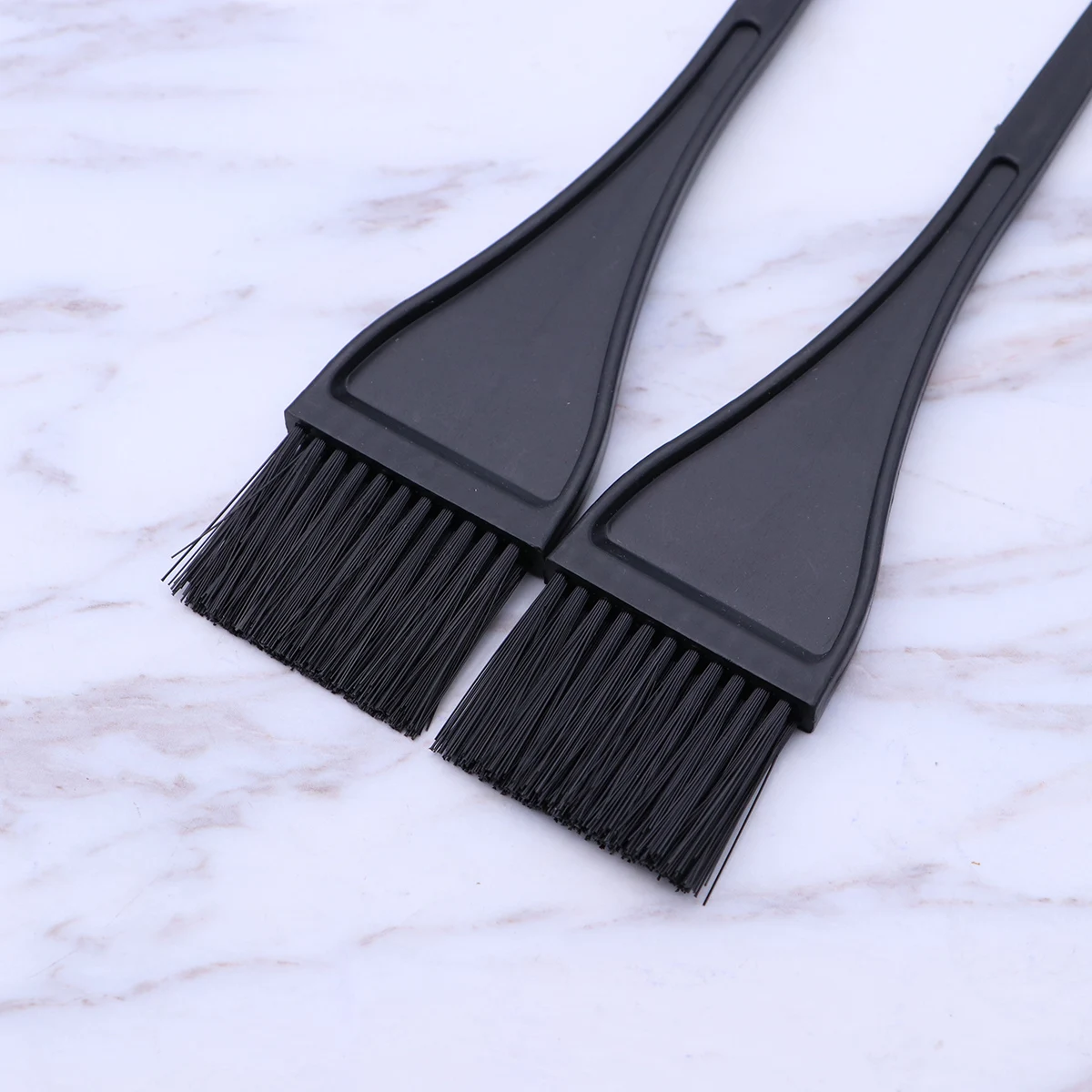 5pcs Hair Dye Brushes Black Plastic Handle Soft Hair Salon Home Use Coloring Treatment Keratin Application Tools
5pcs Hair Dye Brushes Black Plastic Handle Soft Hair Salon Home Use Coloring Treatment Keratin Application Tools