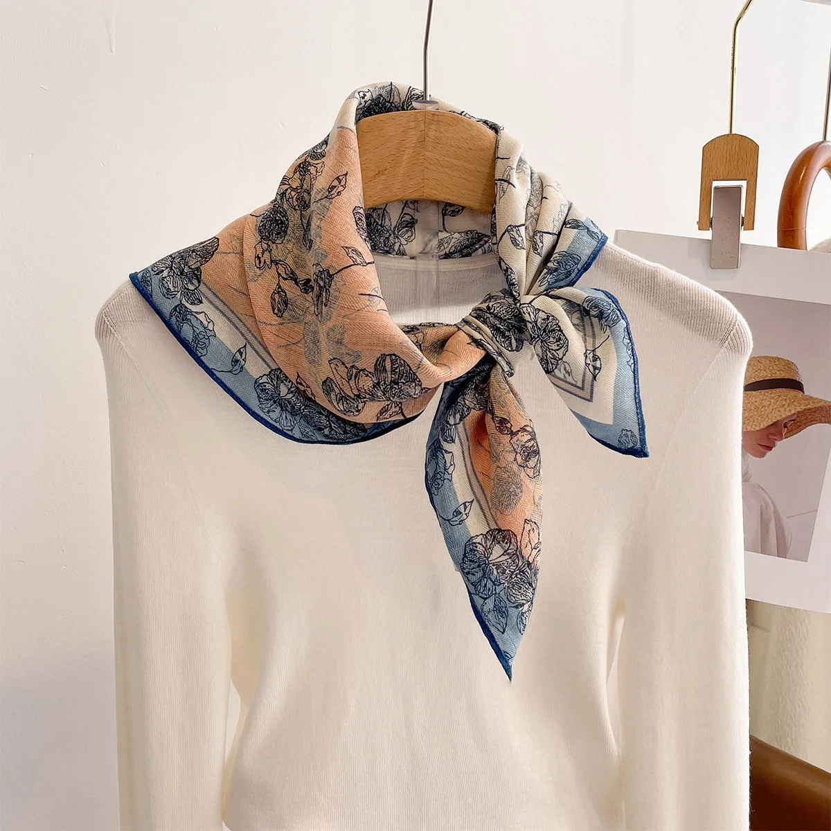 Ribbon Silk Square Scarf Hijab Luxury Foulards Femme Neckerchief Handkerchief Shawl Bandana Headscarf Headband Female Hair Bands
Ribbon Silk Square Scarf Hijab Luxury Foulards Femme Neckerchief Handkerchief Shawl Bandana Headscarf Headband Female Hair Bands