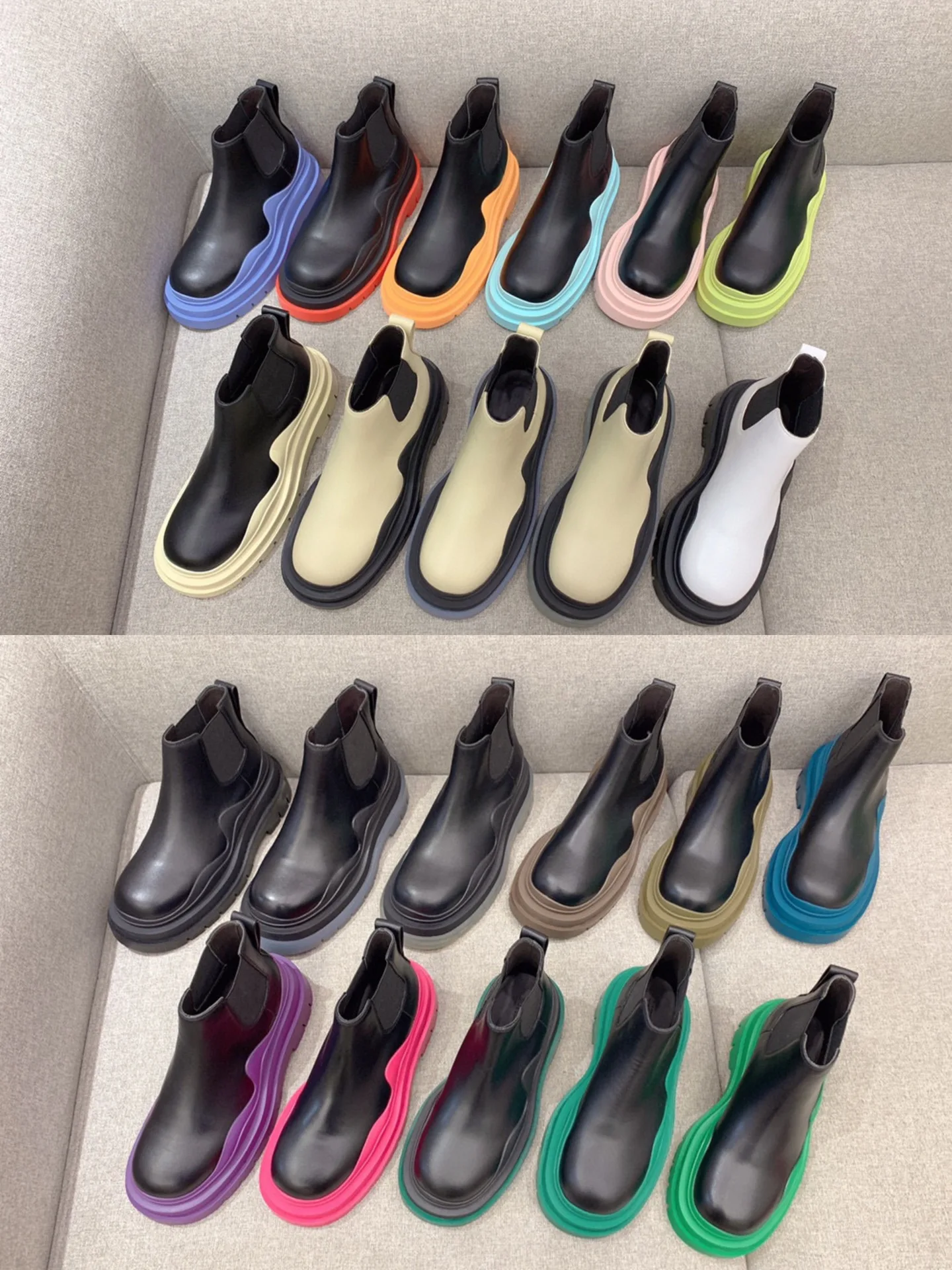 2025 Новые женские кожаные ботинки, пикантные кожаные ботинки на высоком каблуке и платформе с боковой молнией, модные ботинки большого размера, универсальные для сезонов
2025 Новые женские кожаные ботинки, пикантные кожаные ботинки на высоком каблуке и платформе с боковой молнией, модные ботинки большого размера, универсальные для сезонов