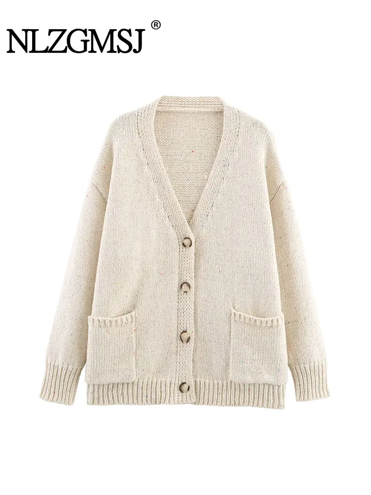 NLZGMSJ Women 2025 New Style Autumn Long Sleeves Fashion Knitted Cardigan Essential Item Knitted Coat
NLZGMSJ Women 2025 New Style Autumn Long Sleeves Fashion Knitted Cardigan Essential Item Knitted Coat