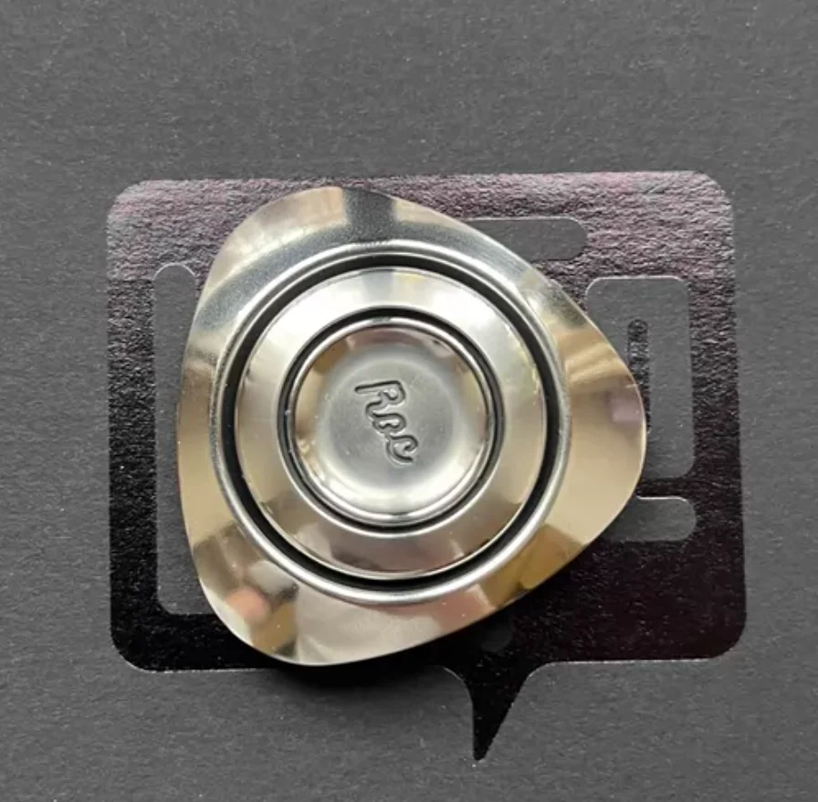 Used EDC Lautie ROC2. Stainless steel version spinner Fingertip gyroscope Decompression toys
Used EDC Lautie ROC2. Stainless steel version spinner Fingertip gyroscope Decompression toys