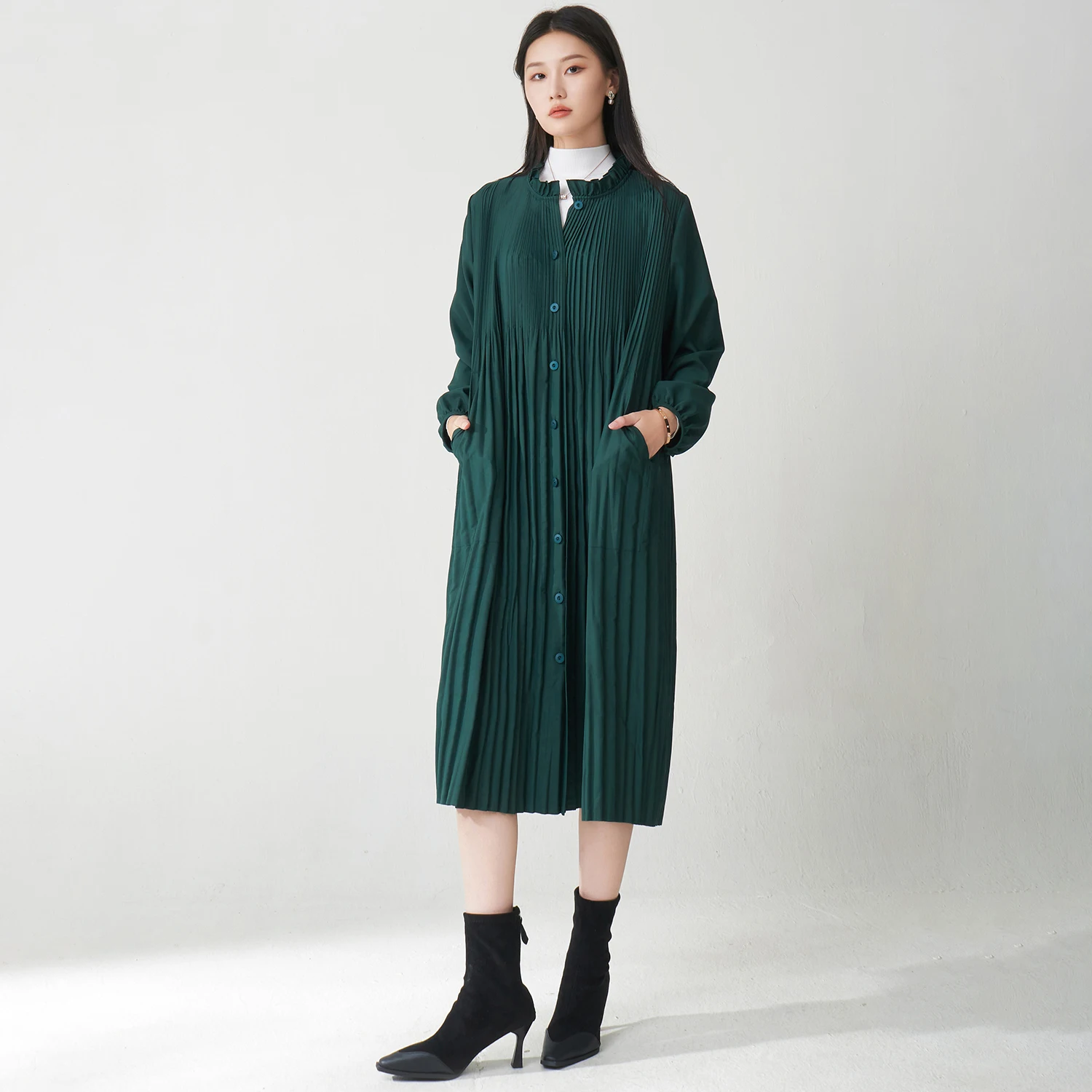 Factory Wholesale Women's Fashion Windbreaker Autumn and Winter Women's Cardigan Coat British Style Solid Color Jacket
Factory Wholesale Women's Fashion Windbreaker Autumn and Winter Women's Cardigan Coat British Style Solid Color Jacket