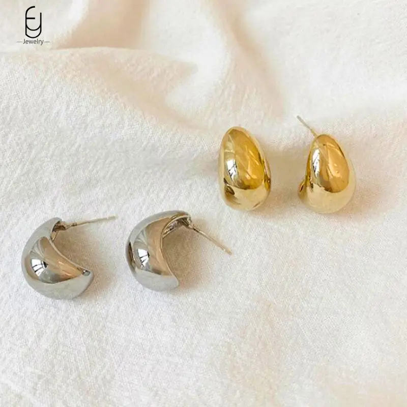 925 Sterling Silver Needle Fashion Hollow Big Stud Earring for Women Simple Punk Glossy Piercing Earrings Fine Jewelry Gifts
925 Sterling Silver Needle Fashion Hollow Big Stud Earring for Women Simple Punk Glossy Piercing Earrings Fine Jewelry Gifts