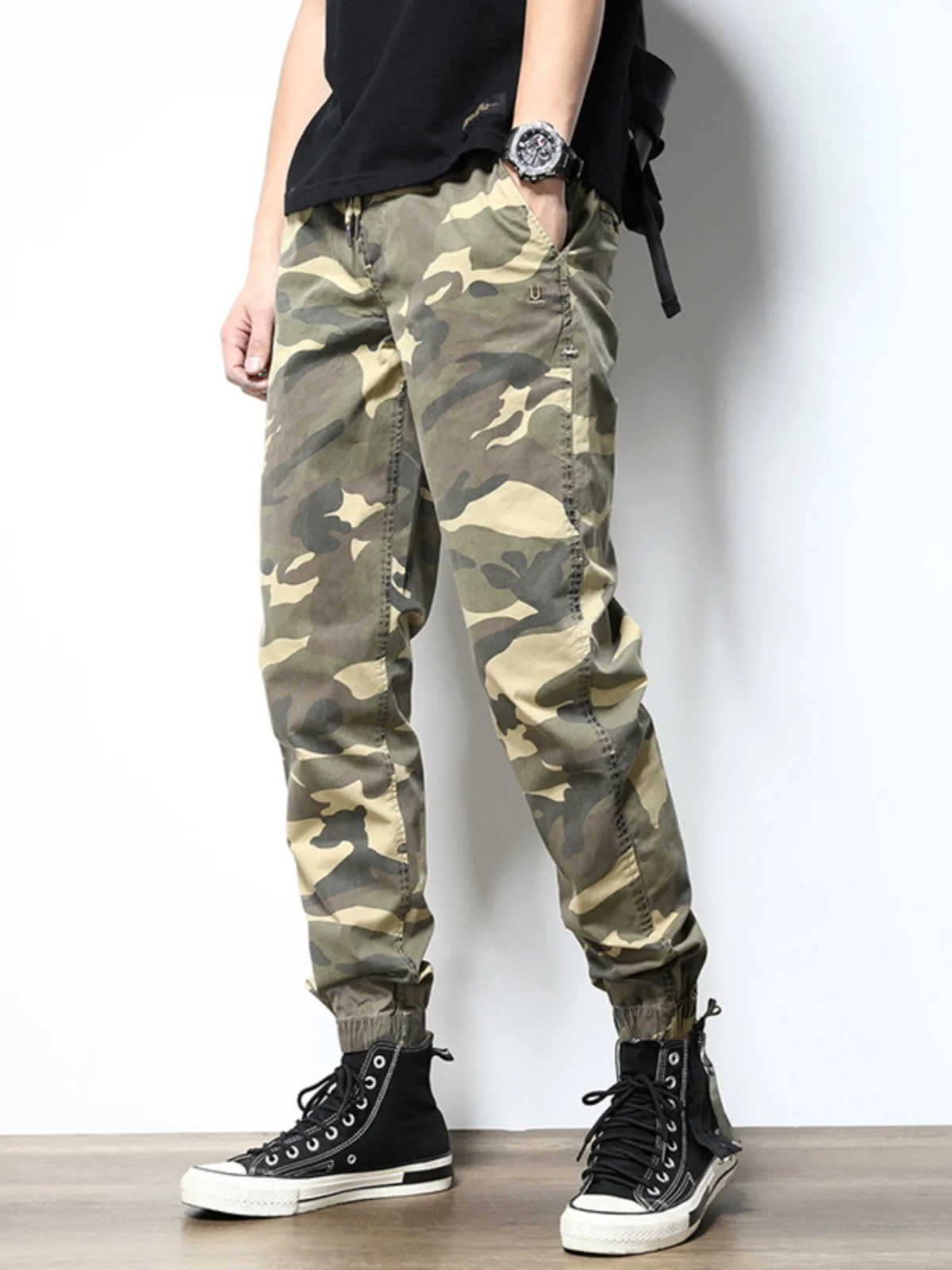 Spring Summer New 2026 Camouflage Slim Fit Trousers for Men Outdoor Workwear Harajuku Style Loose Leggings Breathable Casual ...
Spring Summer New 2026 Camouflage Slim Fit Trousers for Men Outdoor Workwear Harajuku Style Loose Leggings Breathable Casual ...