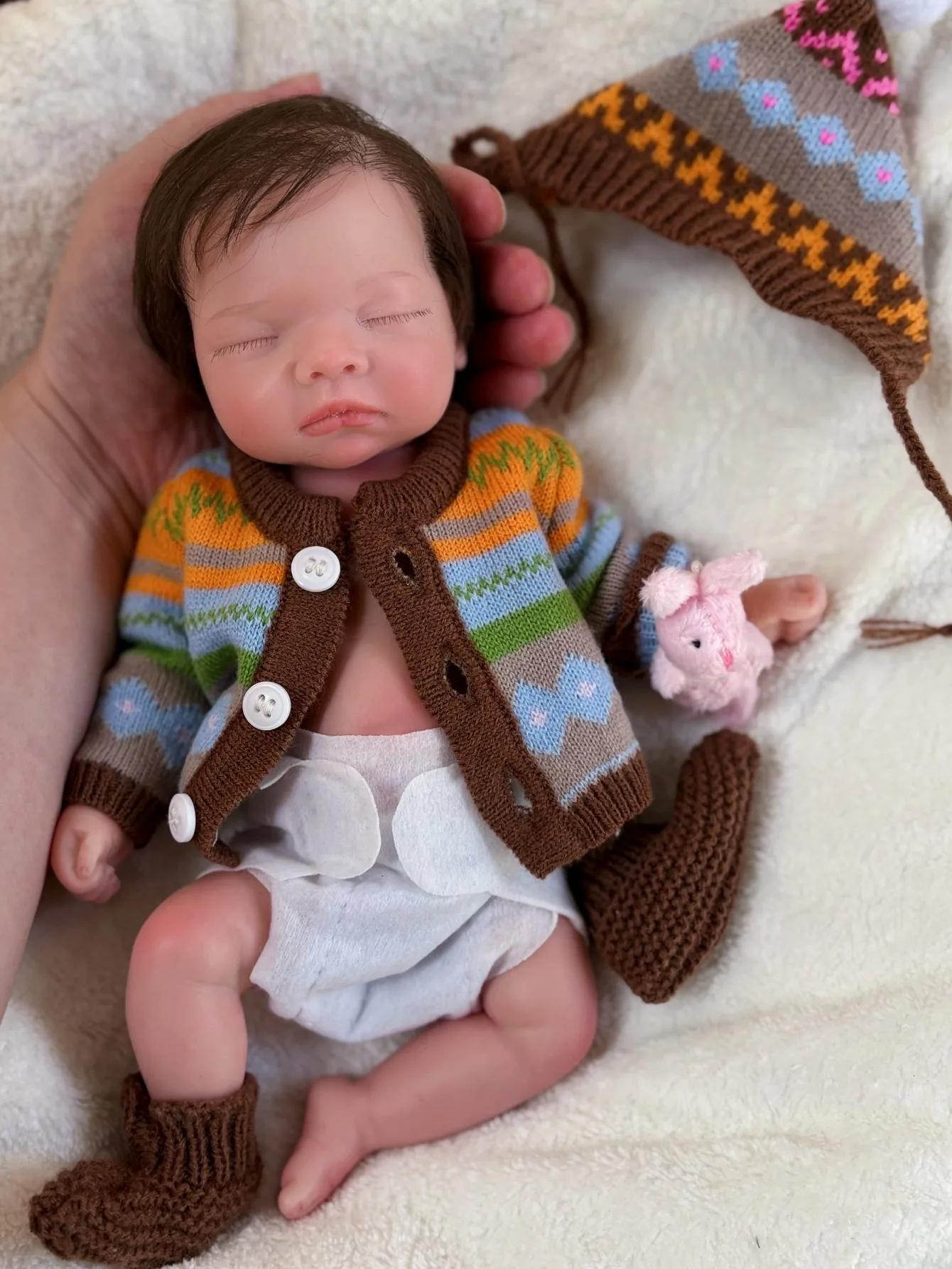 10-Inch Sleeping Silicone Reborn Girl Doll - Rooted Hair, Handmade Soft Touch Newborn Bebé | Perfect Birthday Gift for Kids
10-Inch Sleeping Silicone Reborn Girl Doll - Rooted Hair, Handmade Soft Touch Newborn Bebé | Perfect Birthday Gift for Kids