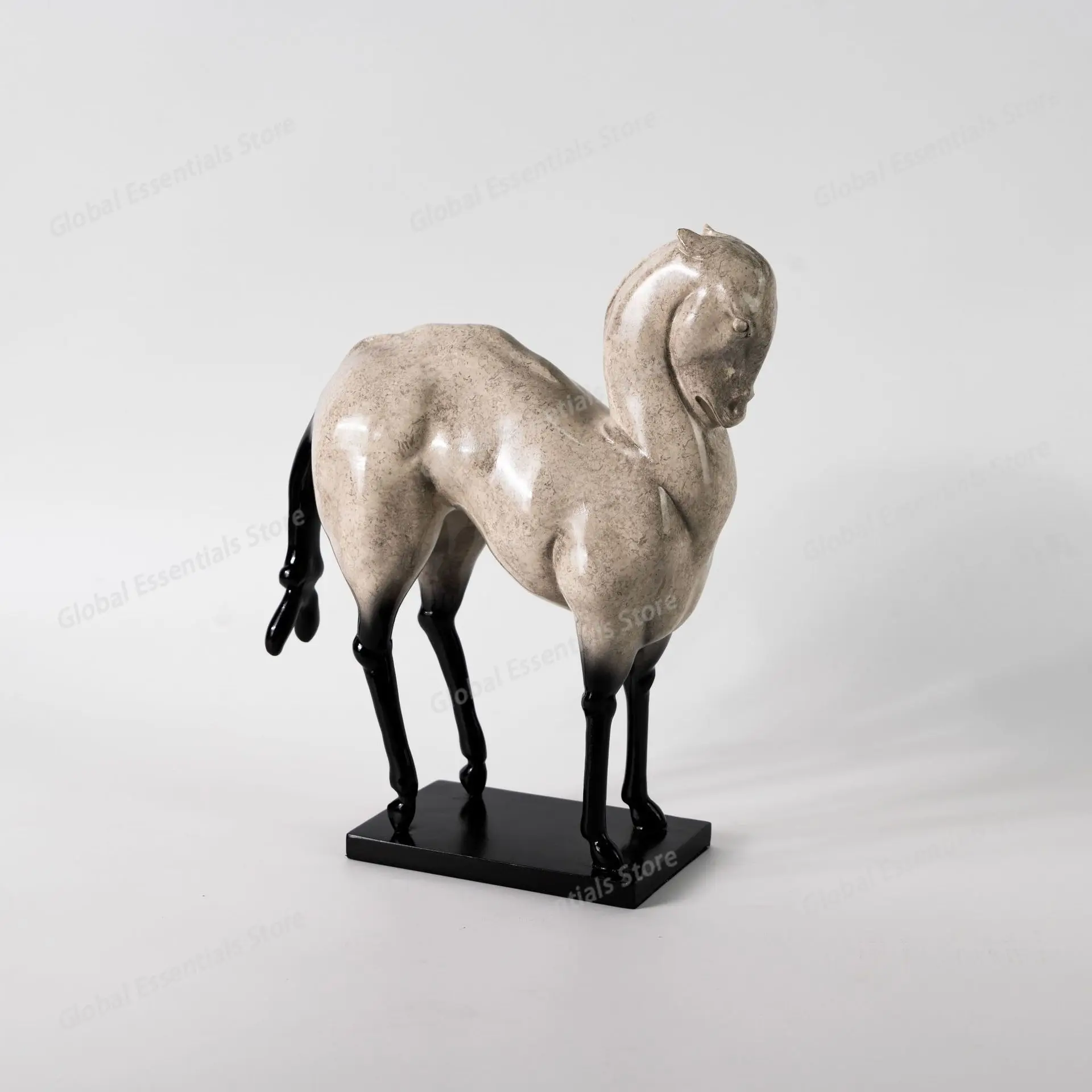 Modern simple interior living room home decoration beige resin art horse ornament home decoration modern minimalist style
Modern simple interior living room home decoration beige resin art horse ornament home decoration modern minimalist style
