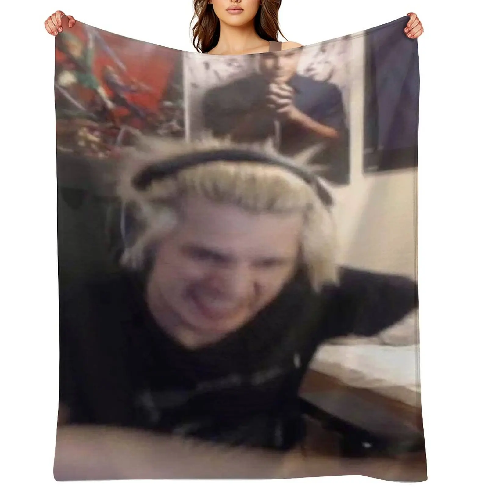 xQc SIX CONSOLES, TEN COMPUTERS Throw Blanket Plaid Vintage Plush warm for winter Blankets
xQc SIX CONSOLES, TEN COMPUTERS Throw Blanket Plaid Vintage Plush warm for winter Blankets