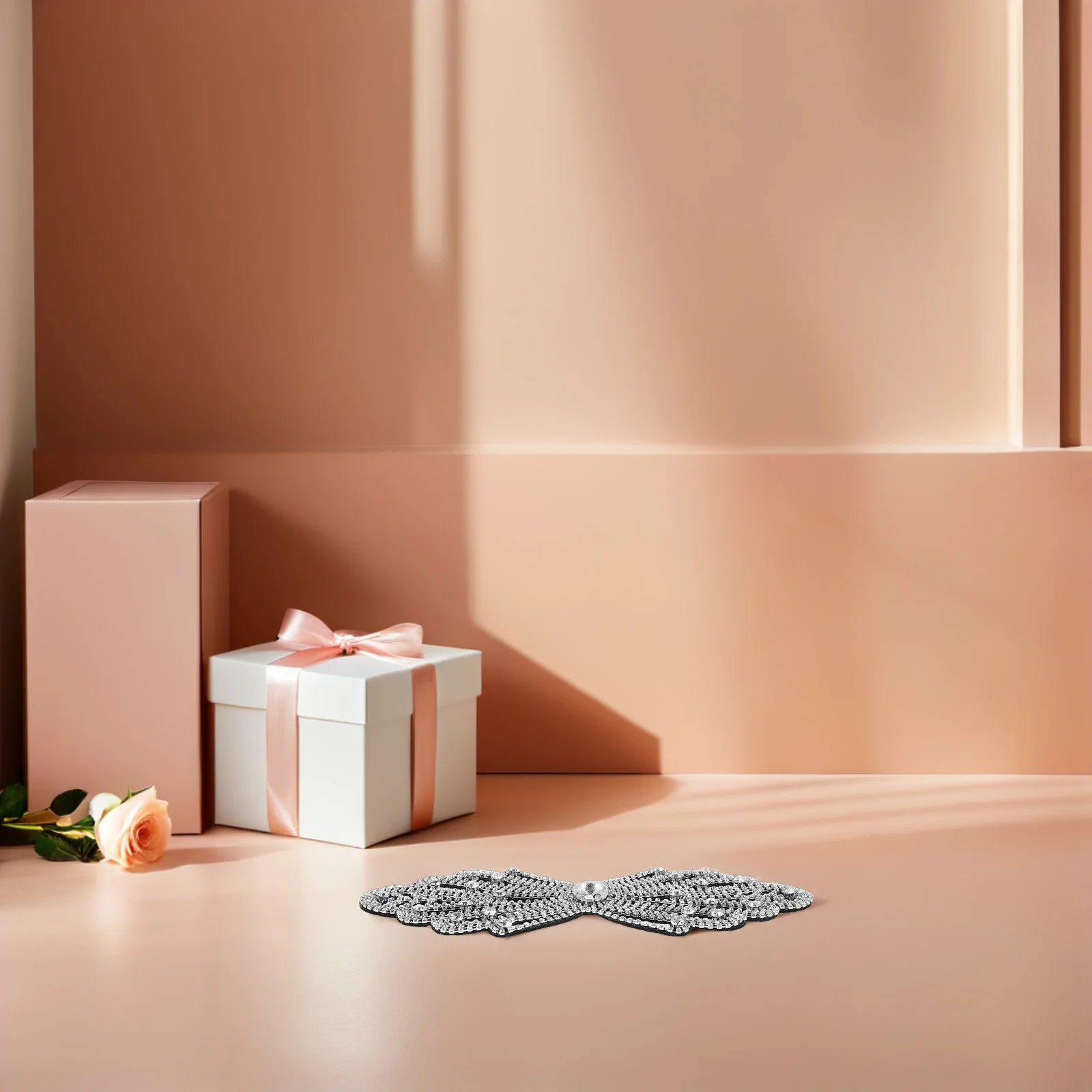 2Pcs Wedding Dress Rhinestone Flower Applique Bridal Shoes Embellishments Floral Garment Decoration Rhinestone Dress Patches 
2Pcs Wedding Dress Rhinestone Flower Applique Bridal Shoes Embellishments Floral Garment Decoration Rhinestone Dress Patches