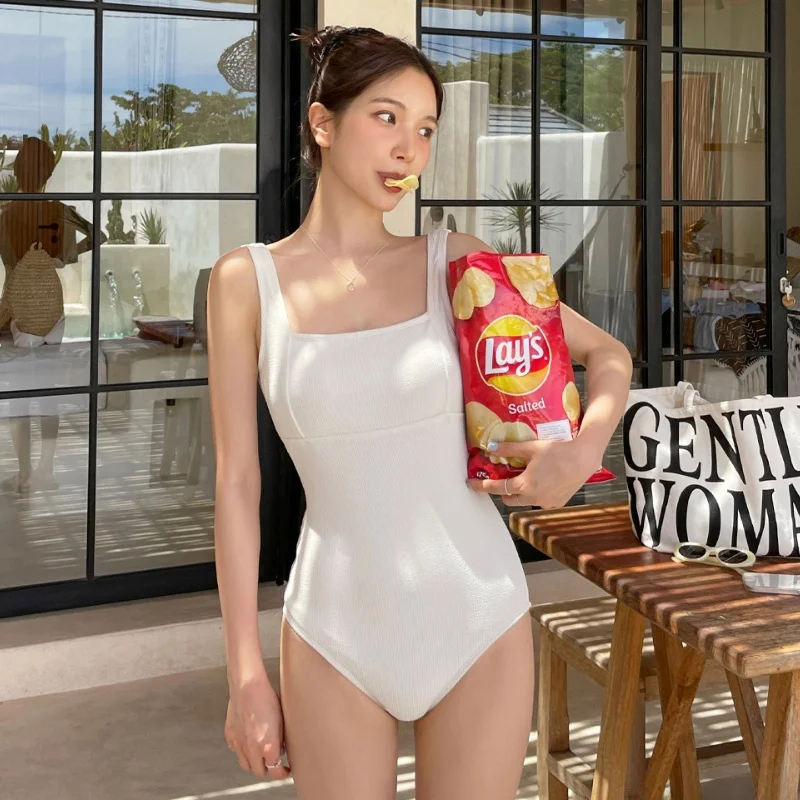 Conservative Beautiful One-Piece Swimsuit for Women 2024 Trendy plus Size Girls Thermal Spring Bathing Pure Desire Sexy
Conservative Beautiful One-Piece Swimsuit for Women 2024 Trendy plus Size Girls Thermal Spring Bathing Pure Desire Sexy