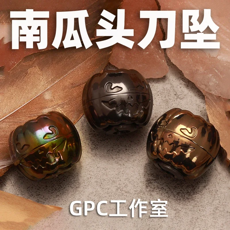 Подвеска в виде ножа с головой тыквы GPCedc, металлическая подвеска на палец, искусственная игрушка, черная технология, подвеска «сделай сам»
Подвеска в виде ножа с головой тыквы GPCedc, металлическая подвеска на палец, искусственная игрушка, черная технология, подвеска «сделай сам»