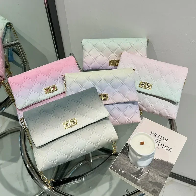 Женские сумки через плечо, маленькая новая цветная сумка на цепочке, роскошный дизайнерский бренд 
Женские сумки через плечо, маленькая новая цветная сумка на цепочке, роскошный дизайнерский бренд