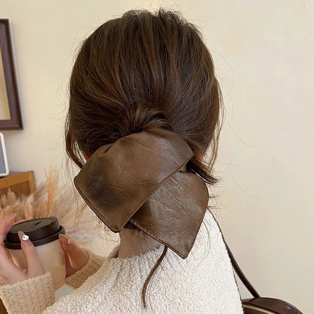 Korean Style Square Leather Hair Tie Elastic Pleated Soft PU Scrunchies Soft PU Solid Color Retro Ponytail Holder Gifts
Korean Style Square Leather Hair Tie Elastic Pleated Soft PU Scrunchies Soft PU Solid Color Retro Ponytail Holder Gifts