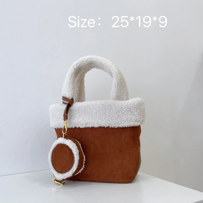 Contrast Retro Suede Chain Handheld Designer Bags Winter New Fashion Lamb Wool Handbags Splice Crossbody Bucket Women Bag
Contrast Retro Suede Chain Handheld Designer Bags Winter New Fashion Lamb Wool Handbags Splice Crossbody Bucket Women Bag
