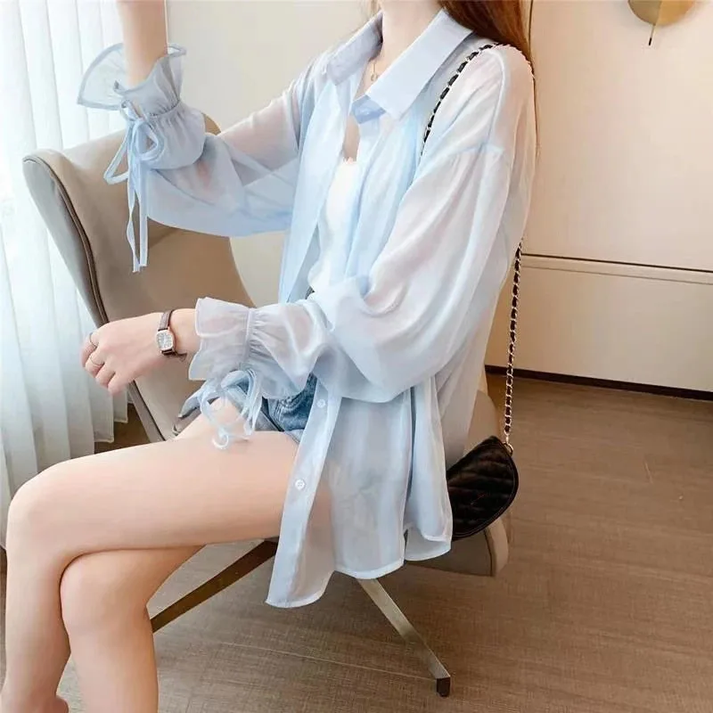 2025 Women Solid Color Bow Sunscreen Korean Ladies Fashion Chiffon Tops Spring Autumn Femme Long Sleeves Sun Protection Shirt
2025 Women Solid Color Bow Sunscreen Korean Ladies Fashion Chiffon Tops Spring Autumn Femme Long Sleeves Sun Protection Shirt
