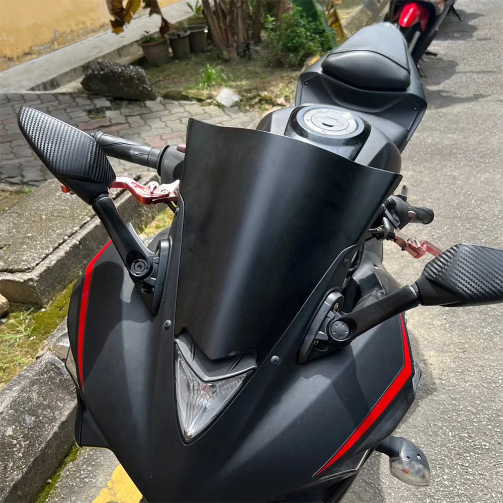suitable for modifying high definition rearview mirrors and rearview mirrors Yamaha R3R25 carbon fiber serpentine motorcycles
suitable for modifying high definition rearview mirrors and rearview mirrors Yamaha R3R25 carbon fiber serpentine motorcycles