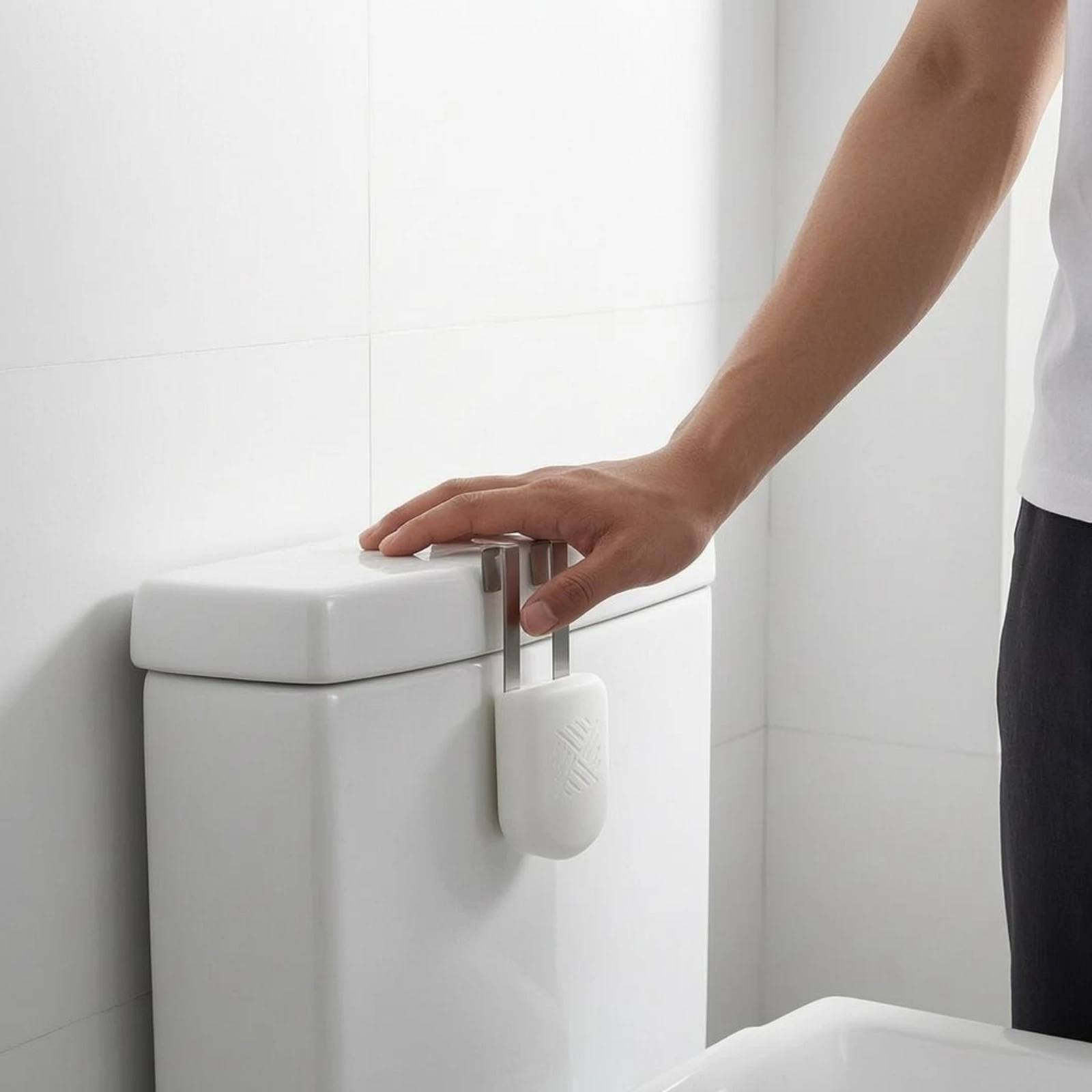 Toilet Tank Tablet Holder White Hanging Toilet Tank Holder Bathroom Cleaning Item Rounded Rectangular Smooth Finish
Toilet Tank Tablet Holder White Hanging Toilet Tank Holder Bathroom Cleaning Item Rounded Rectangular Smooth Finish
