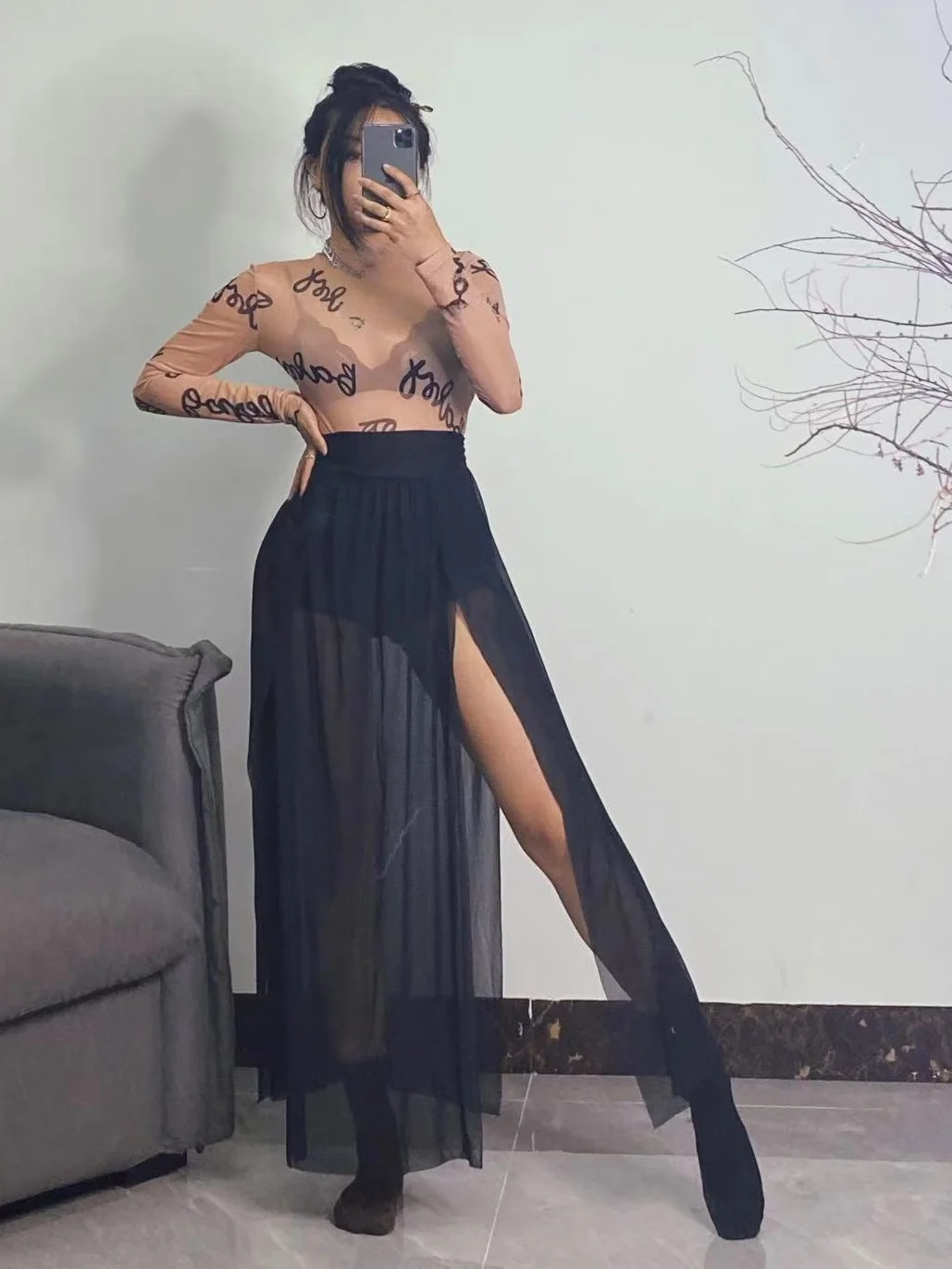 Sexy Stage Performance Net Skirt Long A-Line Skirt High Waist Street Sle Polyester Lace Fabric See tough Dance Performanc...
Sexy Stage Performance Net Skirt Long A-Line Skirt High Waist Street Sle Polyester Lace Fabric See tough Dance Performanc...