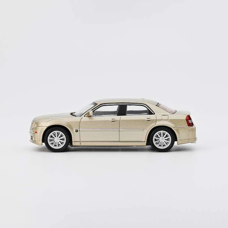 DCT Diecast 1:64 Scale Chrysler 300C Alloy Simulation Car Model Adult Collection Decoration Gift Toys Static Display
DCT Diecast 1:64 Scale Chrysler 300C Alloy Simulation Car Model Adult Collection Decoration Gift Toys Static Display