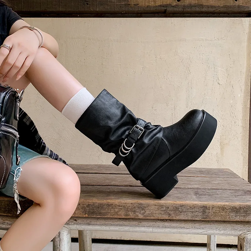 Arden Furtado Autumn cowhide platform Belt buckle Mid-Calf boots Round toe Turned-over Edg Chunky heels Trouser legs boots
Arden Furtado Autumn cowhide platform Belt buckle Mid-Calf boots Round toe Turned-over Edg Chunky heels Trouser legs boots