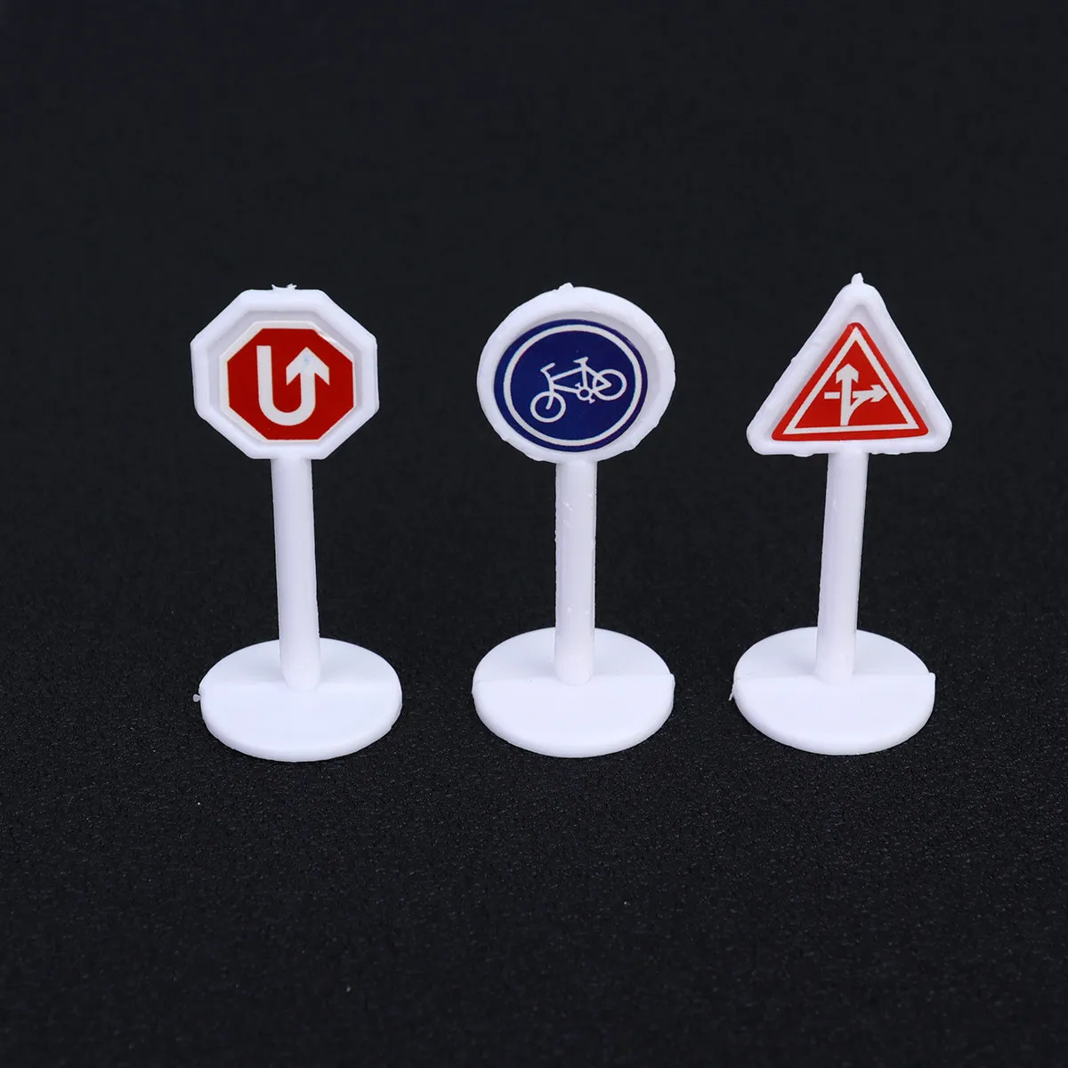 65Pcs Safety Street Signs Premium Wood Educational Interactive Parent Child Cognitive Early Childhood Learning Play Set
65Pcs Safety Street Signs Premium Wood Educational Interactive Parent Child Cognitive Early Childhood Learning Play Set