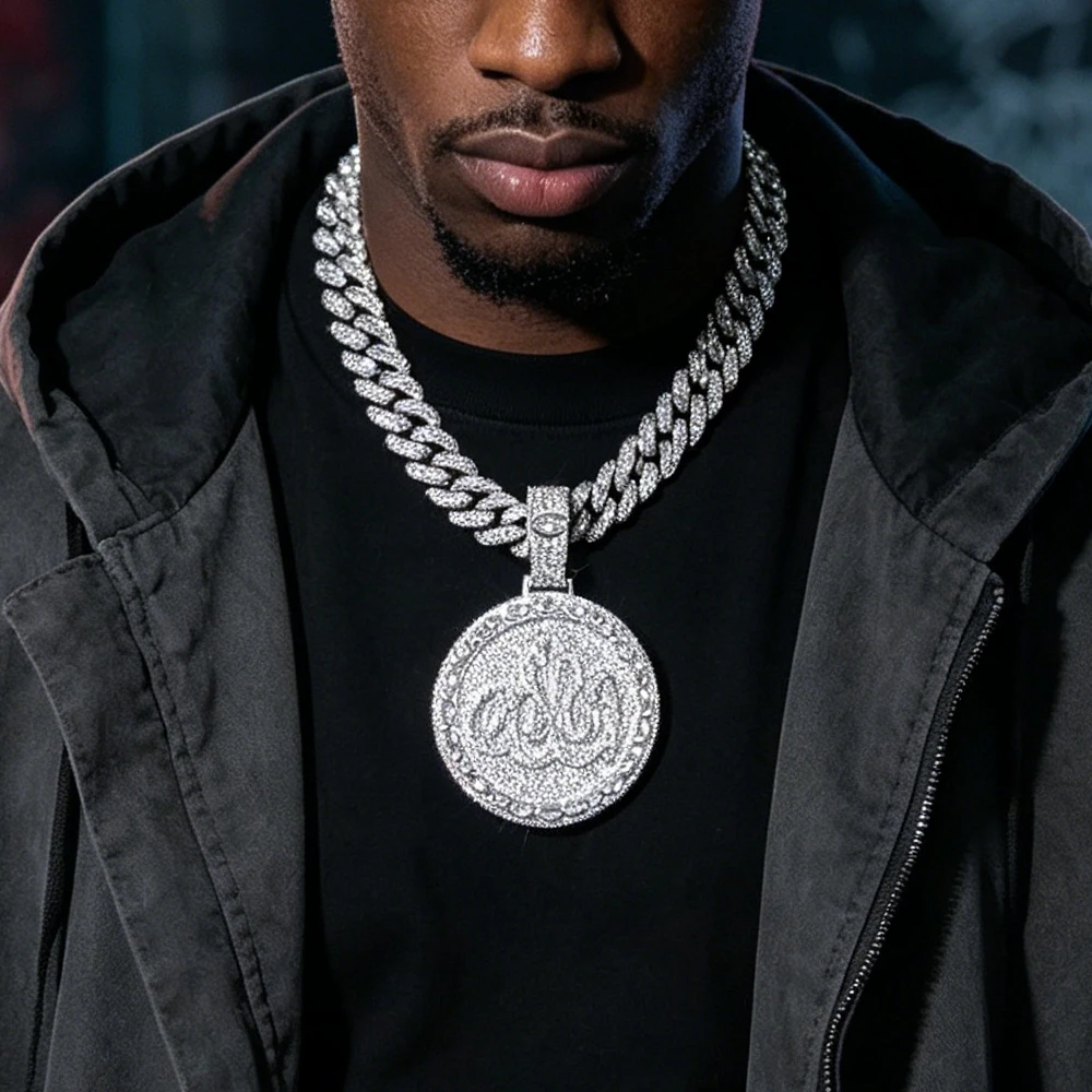 Hip Hop Bling CZ Letter Pendant Accessories Necklace Iced Out Fine Jewelry Gifts for Men Boy Friends Money Charm Men Jewelry
Hip Hop Bling CZ Letter Pendant Accessories Necklace Iced Out Fine Jewelry Gifts for Men Boy Friends Money Charm Men Jewelry