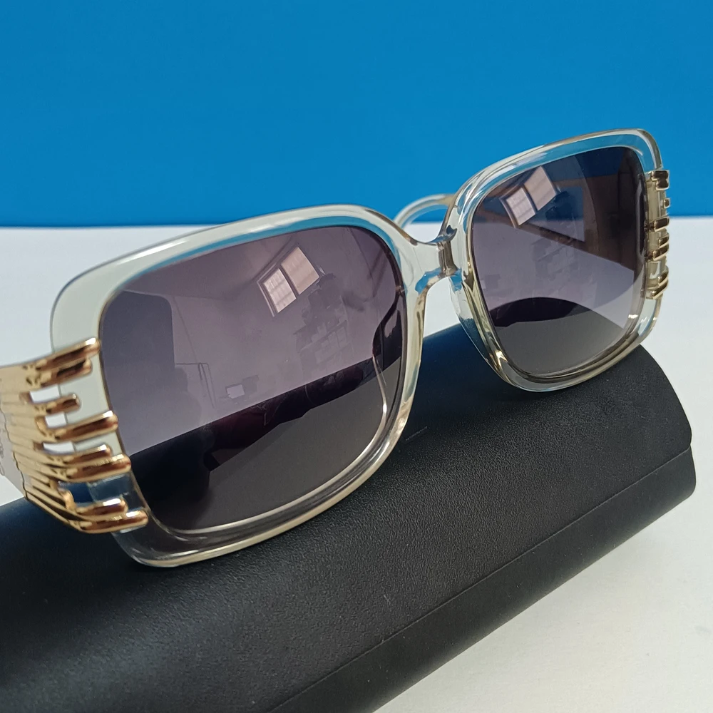 New Luxury Oversized Man Sunglasses Brand Designer Sun Glasses For Woman Fashion Gradient Square Shades
New Luxury Oversized Man Sunglasses Brand Designer Sun Glasses For Woman Fashion Gradient Square Shades